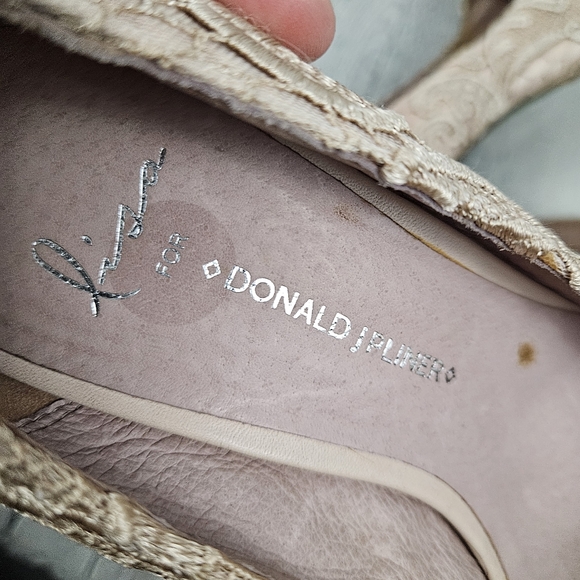 LISA for DONALD J. PLINER | Rawna lace overlay stacked heel shoes - Picture 10 of 11